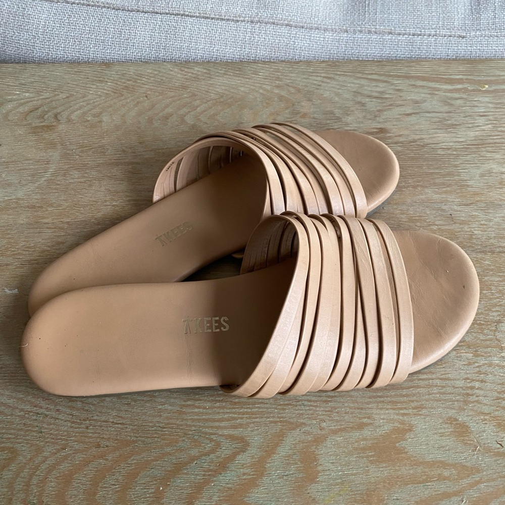 Tkees Caro Nude Sandals